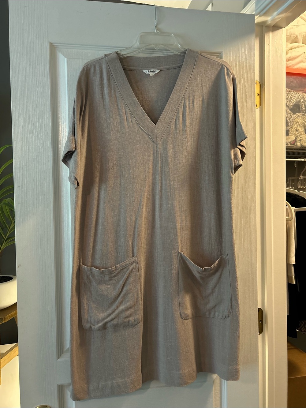 Splendid Taupe V-Neck Midi Dress with Front Pockets